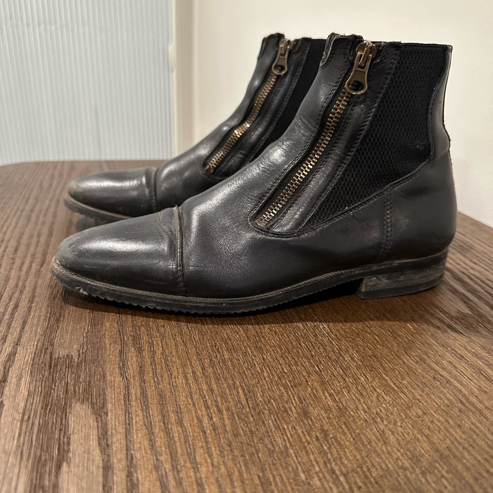 Tucci EZ Short Boots Double Zipper Stretch Panel Leather size 39